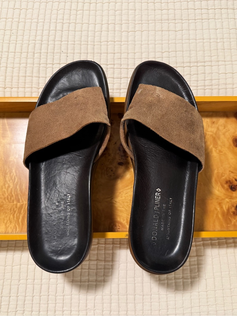 Donald Pliner Sandal
